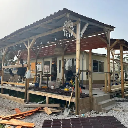 Karavana Tropicana Kamp alanı Varna