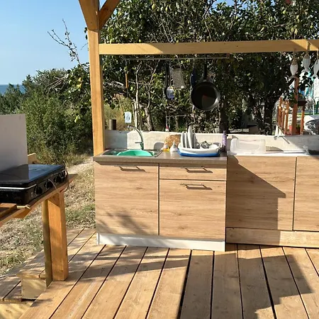 Кемпинг Karavana Tropicana Варна