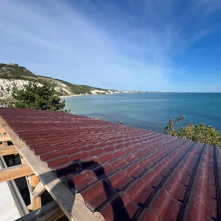 Karavana Tropicana Кемпинг *